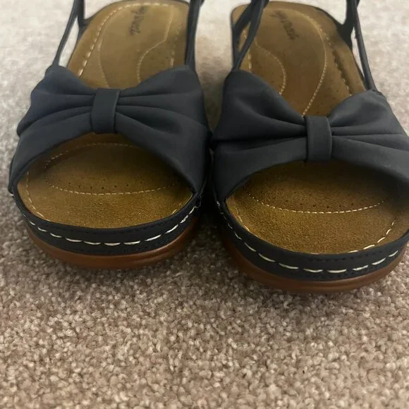 NWOT Easy Street Women's Jupiter Comfort Buckle Slingback Sandals navy size 8.5 - Picture 4 of 6